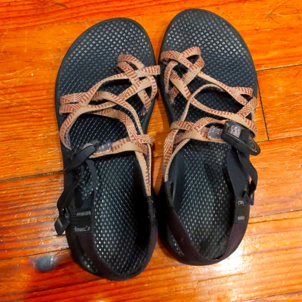 Chacos size 8